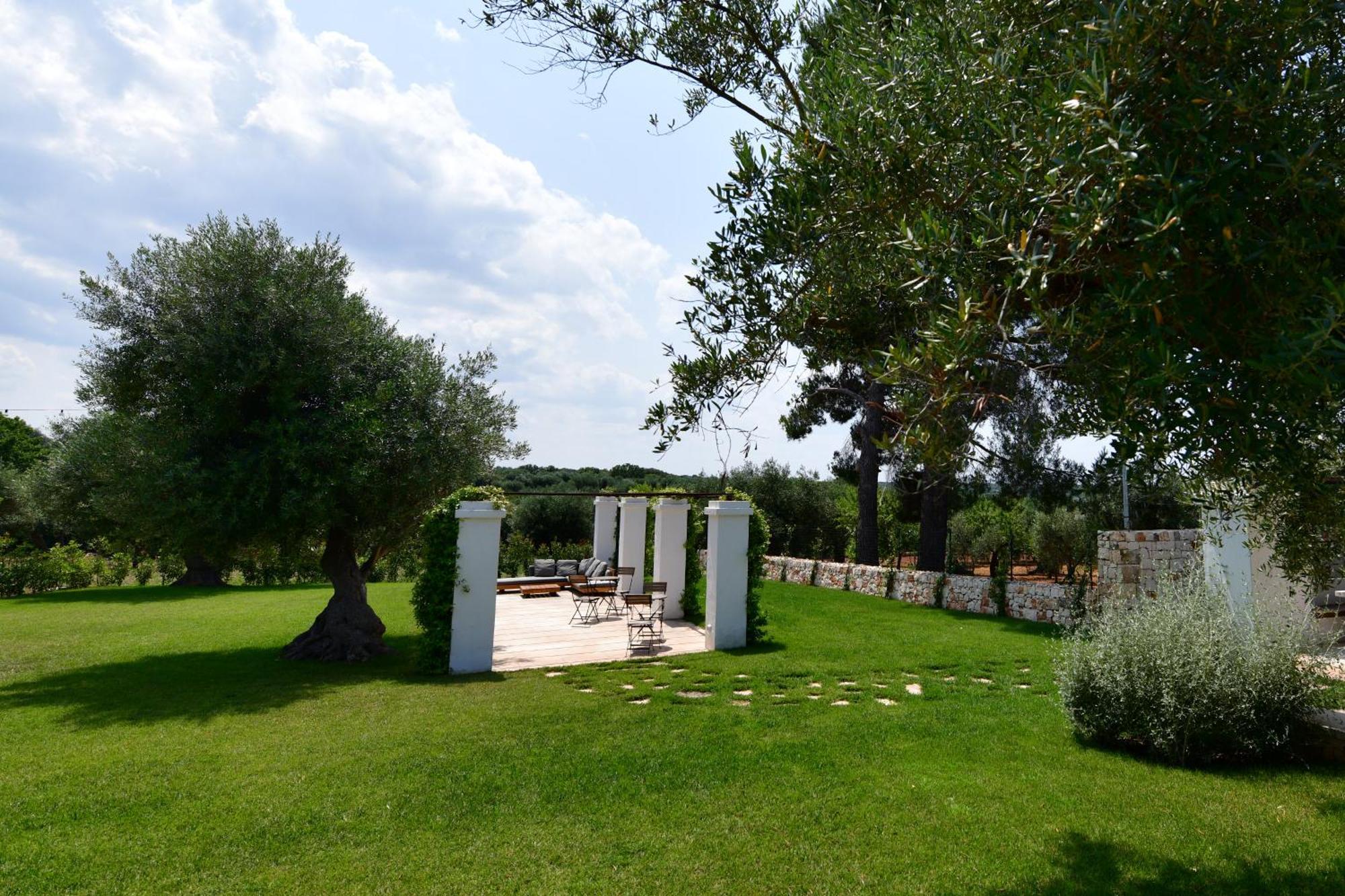 Il Trullo Bianco - Country House & Spa Кастеллана-Гротте Экстерьер фото